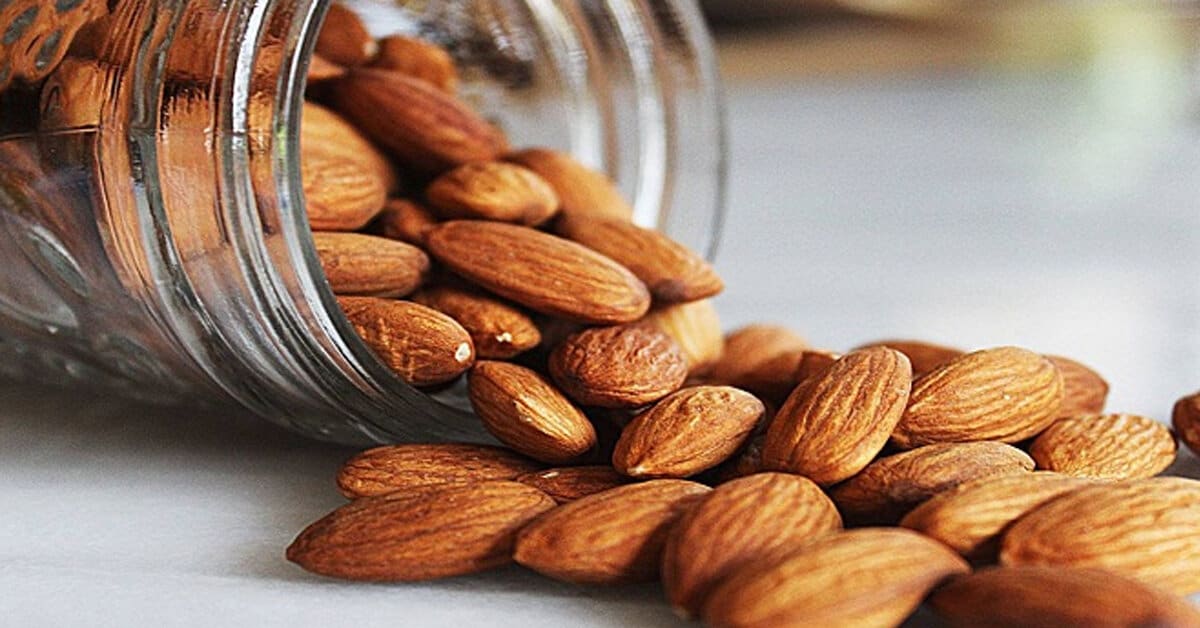 hạnh nhân ăn có tác dụng gì