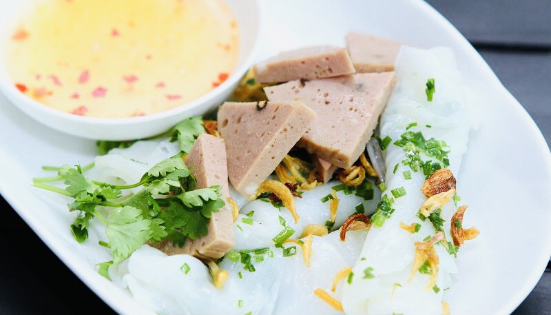 Bánh cuốn chả bò Đà Nẵng ngon